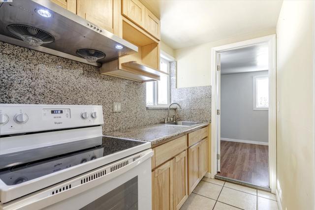 Image 19 of 26 For 9827 C St  