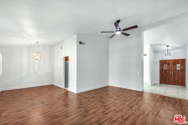 12671 Gun Avenue, Chino CA: https://media.crmls.org/mediaz/377bac25-eb95-4fd6-8975-5db5cbc41f38.jpg