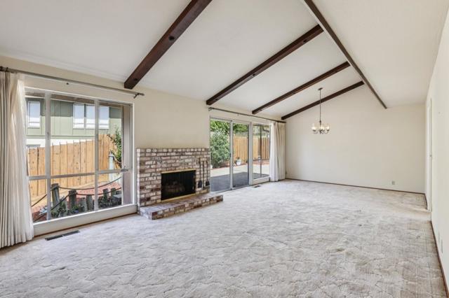 908 Park Pacifica Avenue, Pacifica CA: https://media.crmls.org/mediaz/377bcc00-e131-4347-a2e1-a38db7406f41.jpg