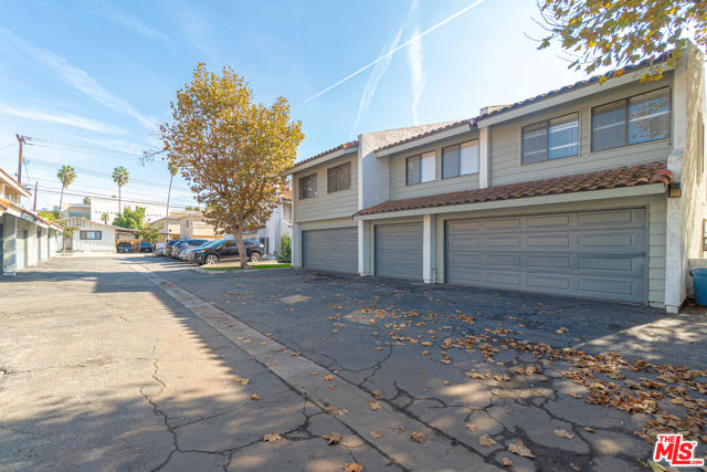 7312 Bright Avenue, Whittier CA: https://media.crmls.org/mediaz/377d1dee-4d1d-4a55-b82d-c93863833bfb.jpg