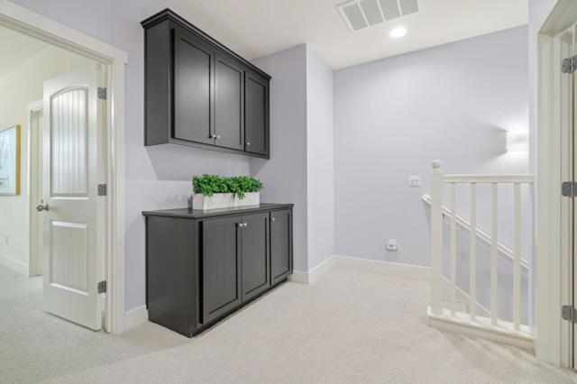 2560 Saffron Way, Mountain View CA: https://media.crmls.org/mediaz/377d4942-be41-4a62-9127-5087aaac232f.jpg