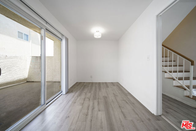 7631 Reseda Boulevard, Reseda CA: https://media.crmls.org/mediaz/377d9b69-cbcd-4f79-8a44-6ccd8be8249c.jpg