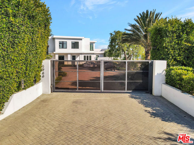 5944 Filaree, Malibu CA: https://media.crmls.org/mediaz/377e49a0-b7de-432f-9443-1aa04763ef8f.jpg