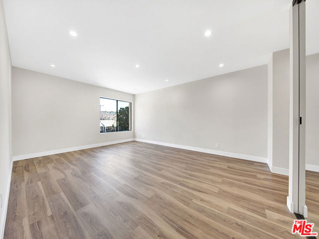 1325 Valley View Road, 201 photo 16