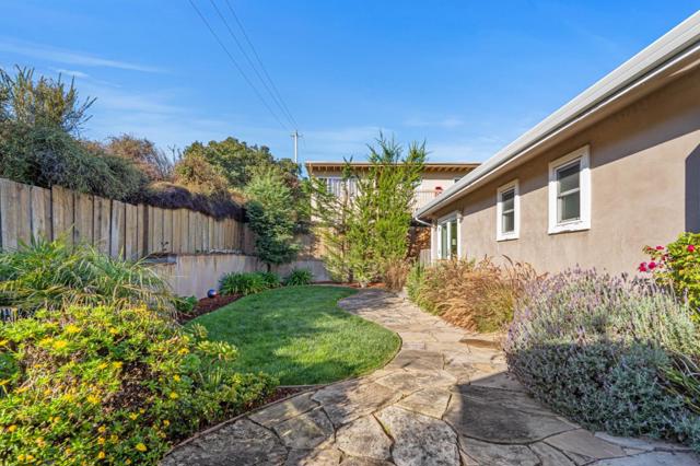 1109 McClellan Avenue, Monterey CA: https://media.crmls.org/mediaz/377e76dd-bcaa-4826-8d55-7db842aeee83.jpg