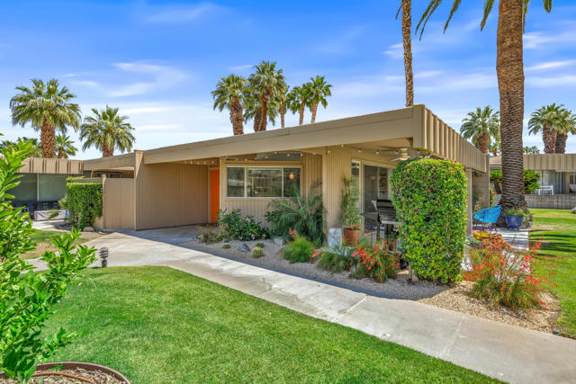 112 Sandpiper Street, Palm Desert CA: https://media.crmls.org/mediaz/377e817b-fd7c-4dce-b13b-d500777c68b7.jpg