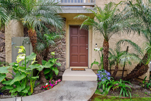 1617 Beagle Court, Ventura CA: https://media.crmls.org/mediaz/377eaad0-d0c2-40bb-8a15-57fc2486b93b.jpg