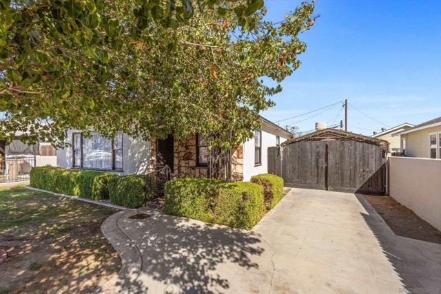 2702 Worthington Ave, Bakersfield, California 93308, ,Multi-Family,For Sale,Worthington Ave,240023061SD