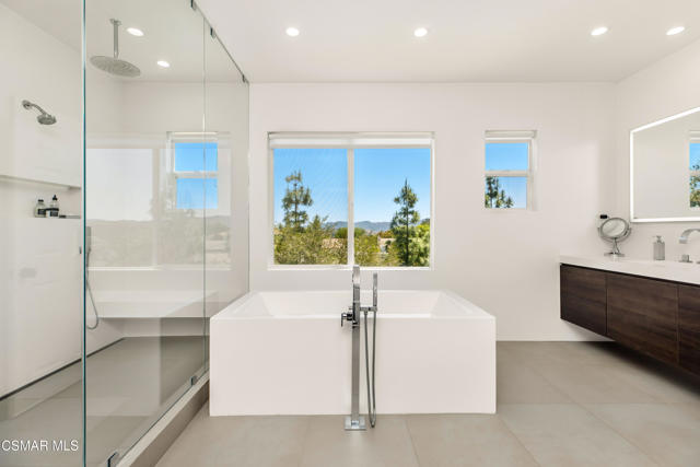 6072 Mandeville Place, Oak Park CA: https://media.crmls.org/mediaz/377f7b65-33fa-4b5c-8868-4757a3f3b6e2.jpg