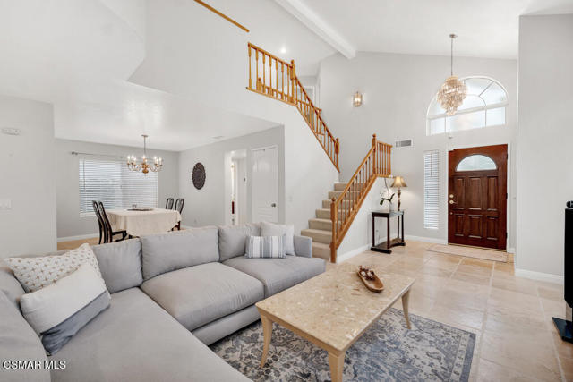 645 Overlook Road, Simi Valley CA: https://media.crmls.org/mediaz/377fa5a2-1326-4b80-8ac2-9f9e4c7f10f1.jpg