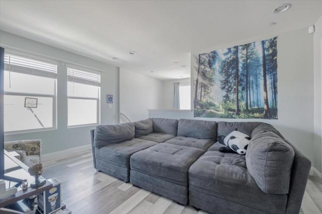 Image 14 of 18 For 7533 Hazelton Way
