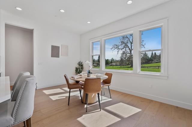 Image 18 of 65 For 8014 Kingbird Ct