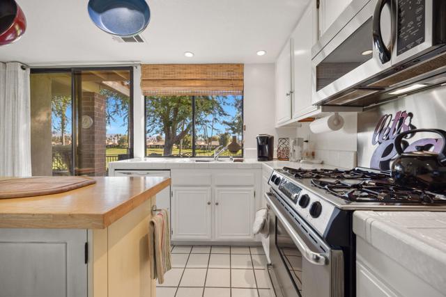 278 Tolosa Circle, Palm Desert, CA 92260