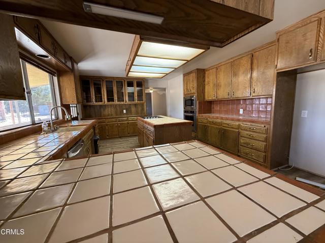 16745 Stephenie Street, Bakersfield CA: https://media.crmls.org/mediaz/37843d30-b922-4755-a0ec-38bf3d847e9b.jpg