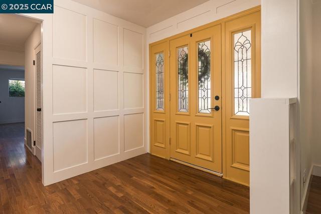 881 Autumn Dr, Walnut Creek CA: https://media.crmls.org/mediaz/3784807b-c43e-47e3-86b9-1fa1691e2fcc.jpg