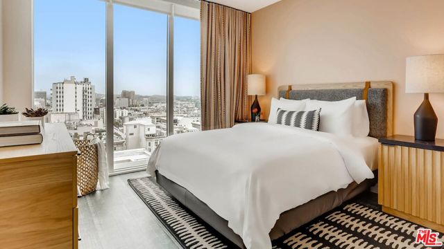 755 S Spring Street, Los Angeles CA: https://media.crmls.org/mediaz/378559d1-bb5b-4c8c-8514-14a0bb483937.jpg