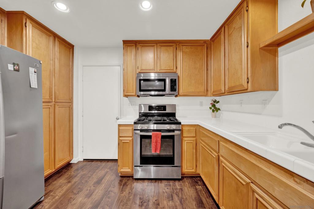 MLS #250033559SD image #19