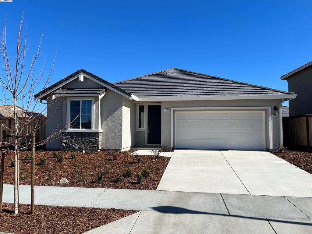 1002 OSPREY DR