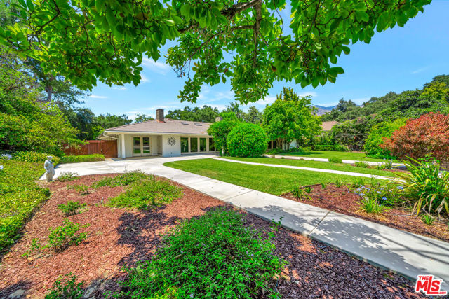 1100 Rodeo Road, Arcadia CA: https://media.crmls.org/mediaz/3785f088-029e-40d1-9624-05901e2bea03.jpg