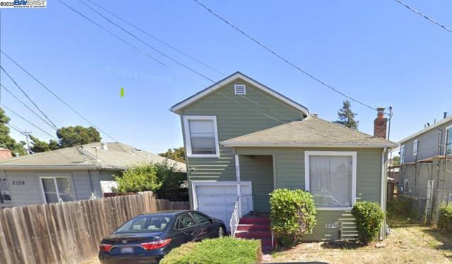2130 102Nd Ave, Oakland CA: https://media.crmls.org/mediaz/37865eec-e622-4d9c-84a3-df12deca6845.jpg
