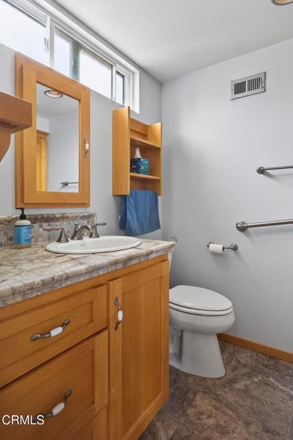 Detail Gallery Image 24 of 38 For 2110 Rhonda St, Oxnard,  CA 93036 - 3 Beds | 2/1 Baths