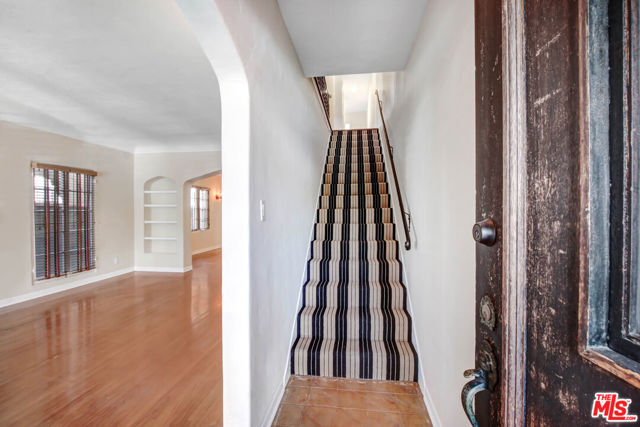 1020 Hi Point Street, Los Angeles CA: https://media.crmls.org/mediaz/37879a1b-c3db-4a20-914f-f5b878e86a32.jpg