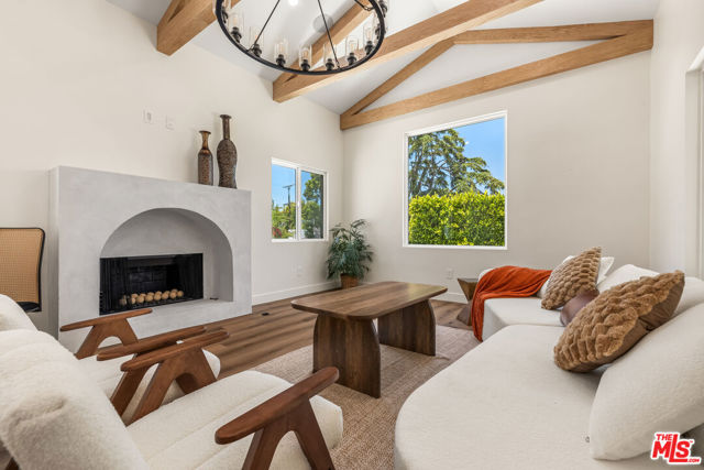 Drew Fenton | 266 Mabery Road Santa Monica CA | MLS: 7395913