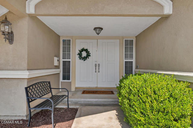 30 S Ellis Place, Newbury Park CA: https://media.crmls.org/mediaz/37890553-8880-43a3-9265-6ef94f694db7.jpg