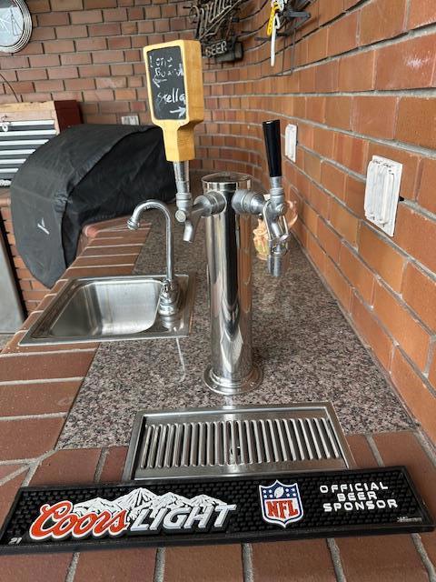 241 42nd Avenue, San Mateo CA: https://media.crmls.org/mediaz/37896cbc-b7e2-4b89-84cc-1834491b5580.jpg