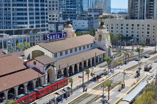 1205 Pacific Hwy, San Diego CA: https://media.crmls.org/mediaz/378a64de-8f80-4ed2-a598-84bd630ff62c.jpg