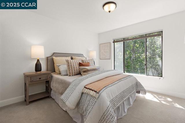 2200 Pine Knoll Dr, Walnut Creek CA: https://media.crmls.org/mediaz/378b72cd-63a6-4a20-81c4-073e332c636e.jpg