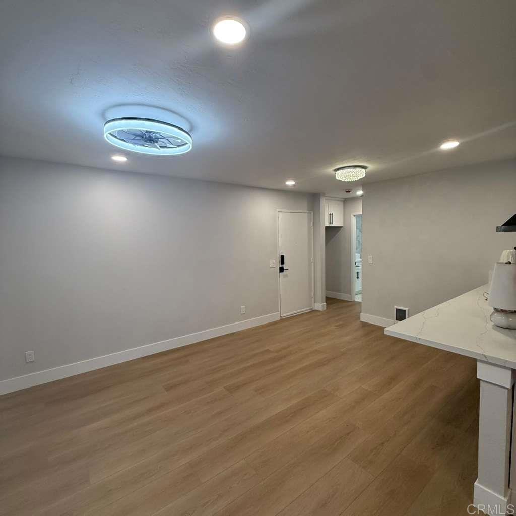 9586 Carroll Canyon Road - photo 4