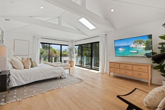 Image 17 of 57 For 1368 Hymettus Avenue