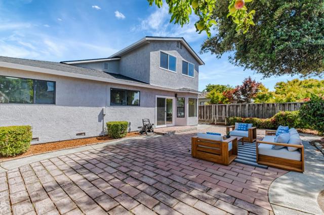 4805 Michelle Way, Union City CA: https://media.crmls.org/mediaz/378bfdc9-4002-4e59-9801-628e0a21712f.jpg