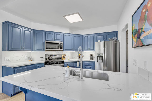 25181 Gail Drive, Idyllwild CA: https://media.crmls.org/mediaz/378c4705-593c-4f87-84f0-4f98449c7b92.jpg