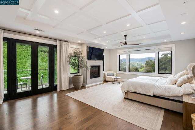 Image 28 of 59 For 401 Legacy Dr