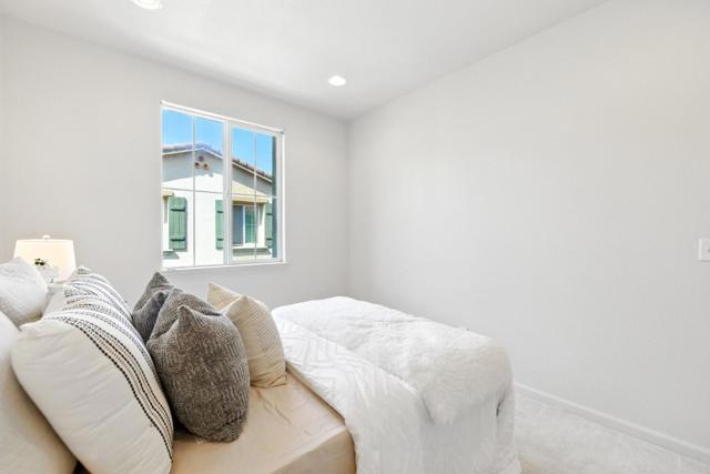 2333 Gibbons Street, Hayward CA: https://media.crmls.org/mediaz/378d8b64-3024-45af-96e6-0862ab762aab.jpg