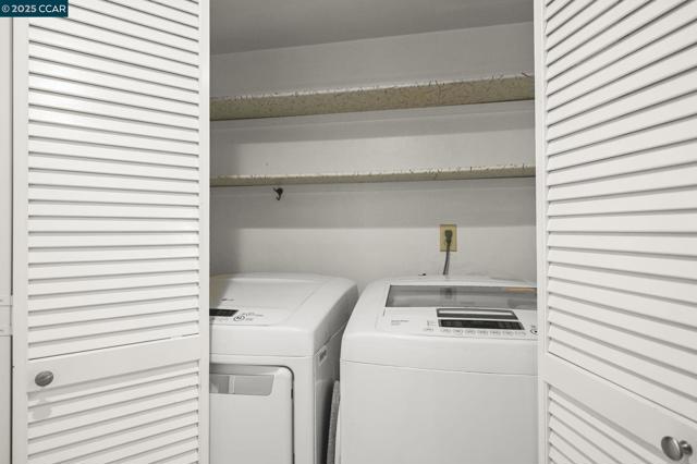 407 Tampico, Walnut Creek CA: https://media.crmls.org/mediaz/378d944d-43d7-4277-a9eb-803765a57a92.jpg