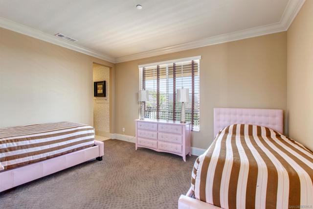671 Via Maggiore, Chula Vista CA: https://media.crmls.org/mediaz/378de598-24af-4ea6-aa9a-fd9a376ecb98.jpg