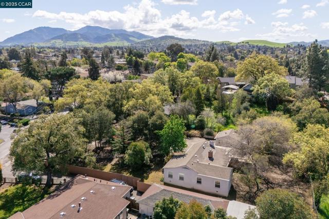 1561 Farm Bureau Rd, Concord CA: https://media.crmls.org/mediaz/378e3352-9001-4a0d-a670-9f13deb1008a.jpg