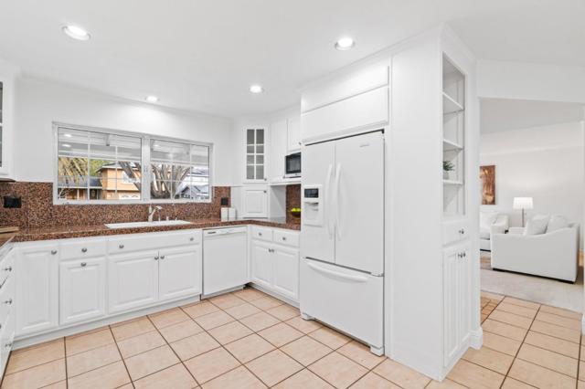900 Plymouth Drive, Gilroy CA: https://media.crmls.org/mediaz/378e5aea-0bd1-4528-a1fc-4e7271731b6b.jpg