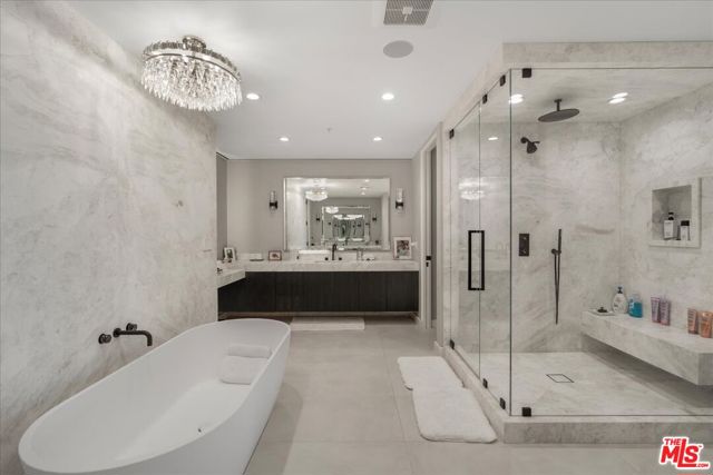 10490 Wilshire Boulevard, Los Angeles CA: https://media.crmls.org/mediaz/378e80ee-098e-491f-9006-1e940922e820.jpg
