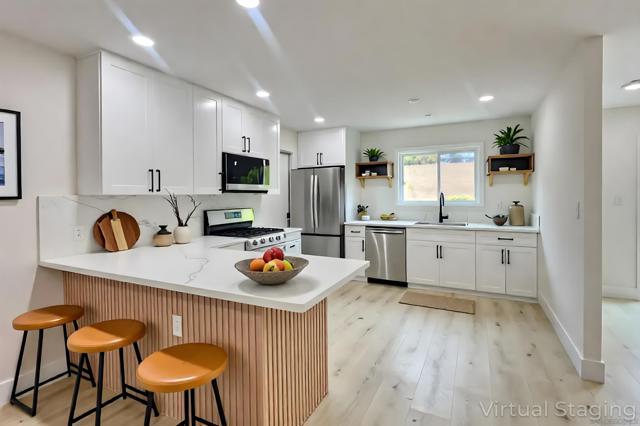 7462 Hanford Pl, San Diego CA: https://media.crmls.org/mediaz/378ea5aa-545b-4604-a81b-5fcff9ef5d5c.jpg