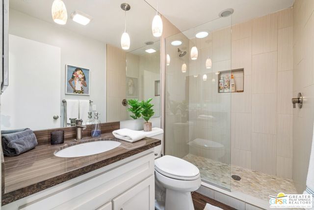 747 Inverness Drive, Rancho Mirage CA: https://media.crmls.org/mediaz/378f5b81-c455-4d80-80f0-db96ab181288.jpg
