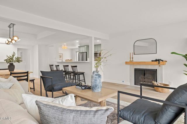 137 Mainsail Court, Port Hueneme CA: https://media.crmls.org/mediaz/378f84fe-f40c-4cbf-a164-343c24ffd062.jpg