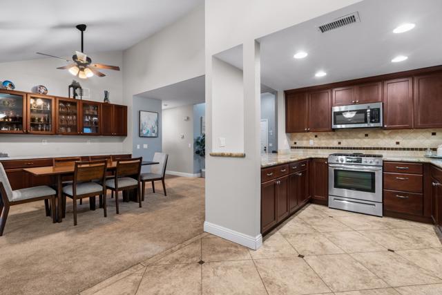 Home for Sale in Lakeside