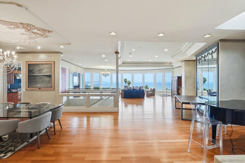 1011 Avenida Amantea - photo 19