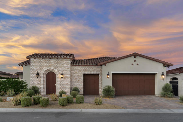 75144 Citadel Place, Indian Wells CA: https://media.crmls.org/mediaz/3792a1e3-ea7b-4585-9acb-8692e67c9d90.jpg