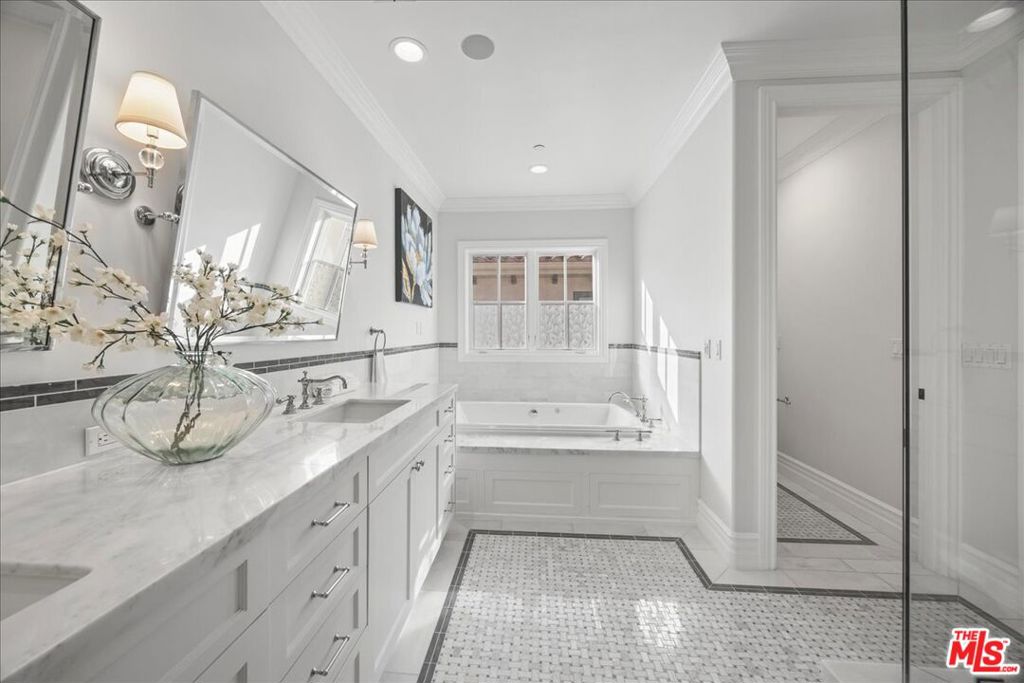MLS #26866405 image #25