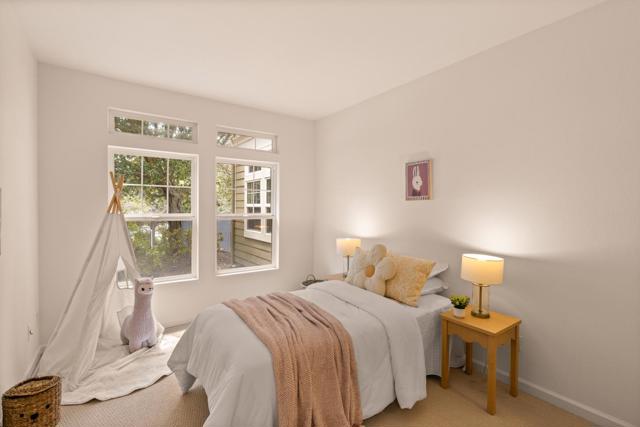 613 Swallowtail Court, Brisbane CA: https://media.crmls.org/mediaz/3792f612-8641-47db-9aa2-0e1e6b22a776.jpg